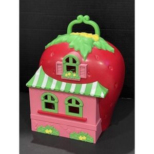 Strawberry Shortcake Berry Happy Home House Doll Figure Playset 2015 TCFC